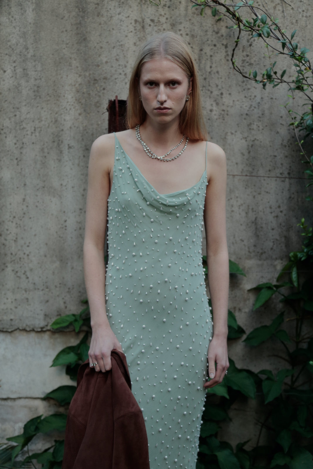 DRESS V in pistachio